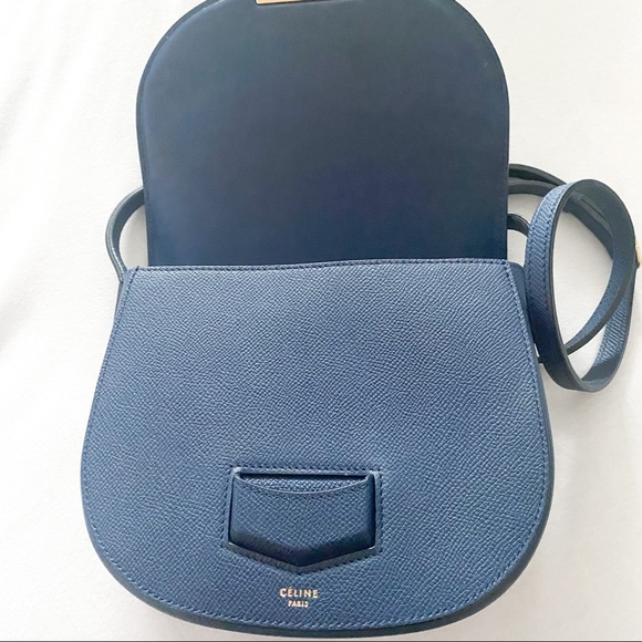 Authentic Celine trotteur bag! - Picture 4 of 7